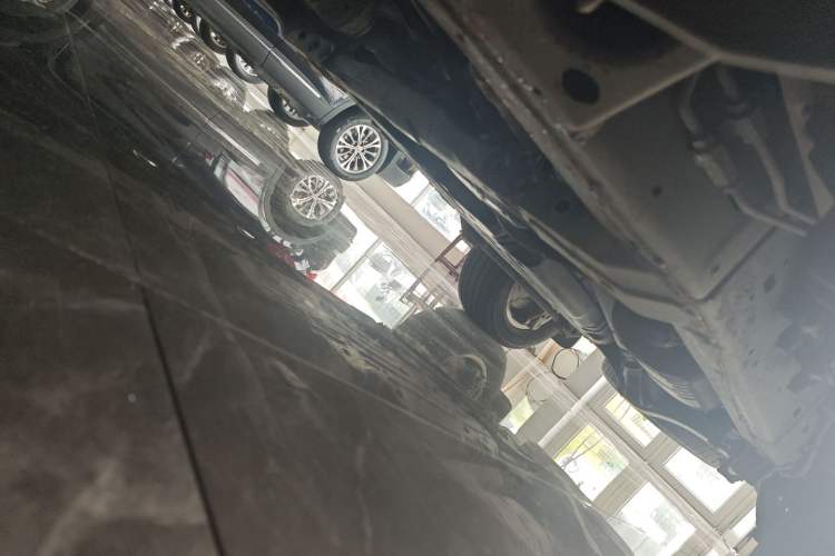 Used Toyota Land Cruiser 2012 4.0L Automatic VX Chassis Front Left