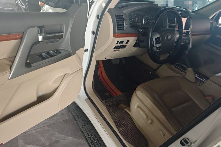 Used Toyota Land Cruiser 2012 4.0L Automatic VX Driver Seat