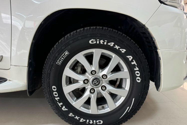 Used Toyota Land Cruiser  Exterior 13