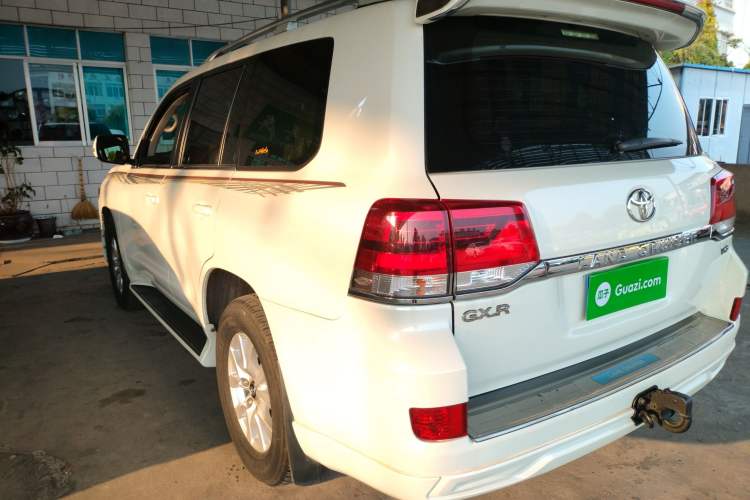 Used Toyota Land Cruiser  Exterior 2