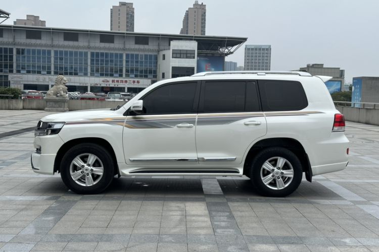 Used Toyota Land Cruiser  Exterior 2