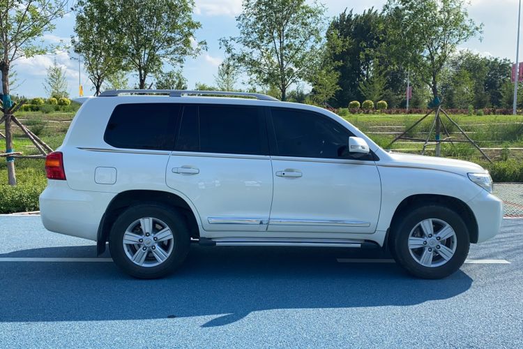Used Toyota Land Cruiser  Exterior 2