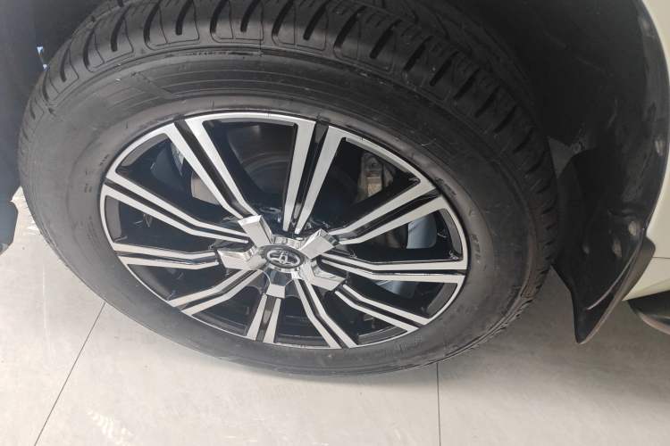 Used Toyota Land Cruiser  Exterior 2
