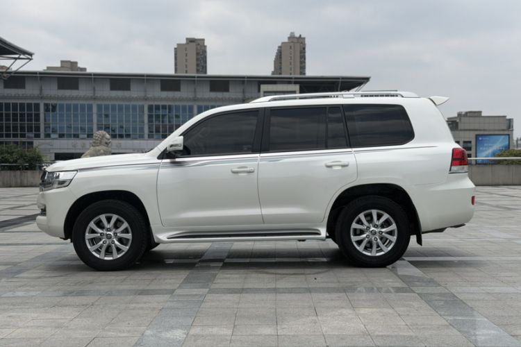 Used Toyota Land Cruiser  Exterior 2