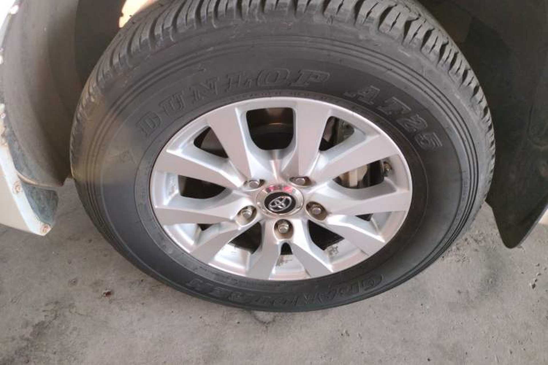 Used Toyota Land Cruiser  Exterior 4