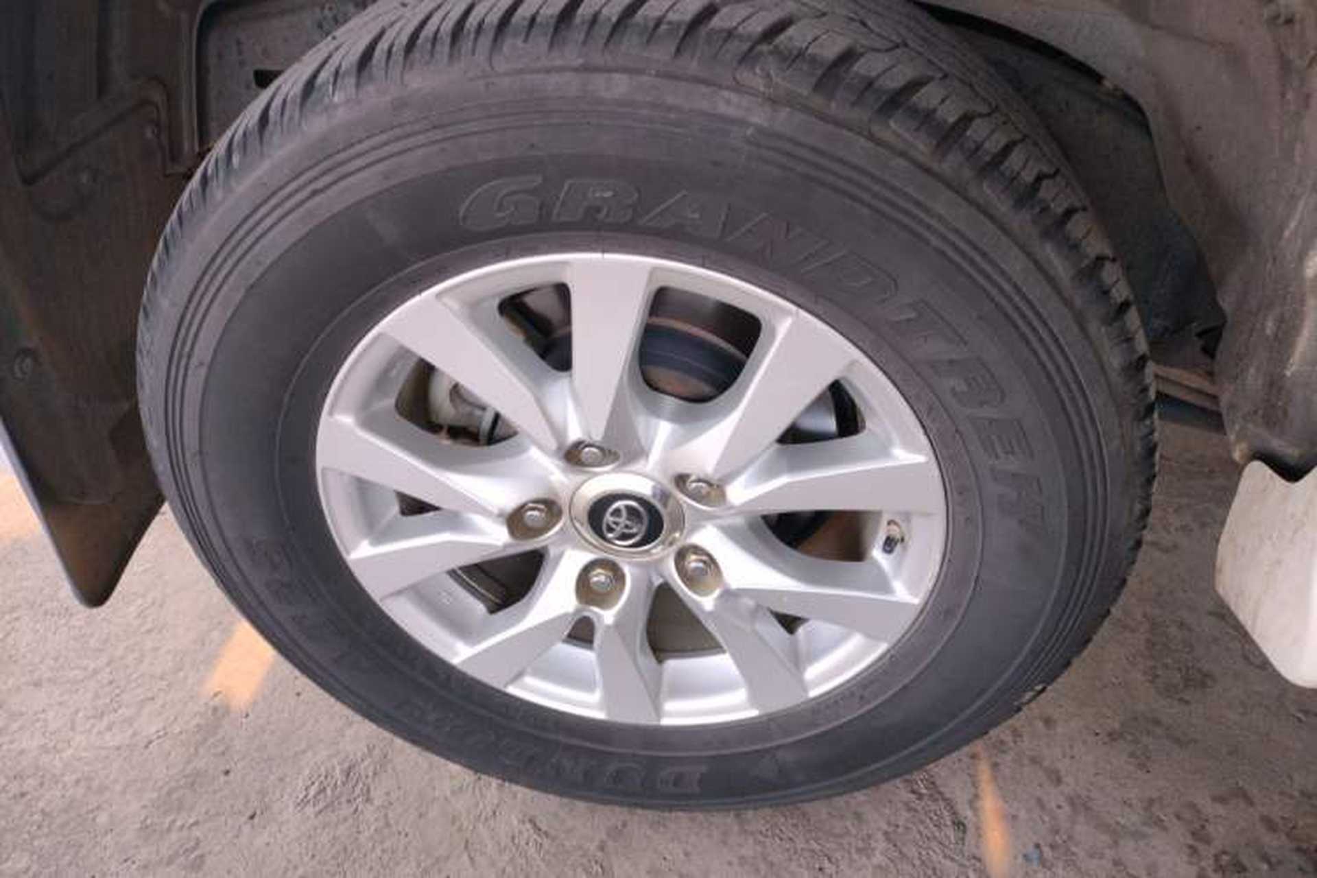 Used Toyota Land Cruiser  Exterior 5