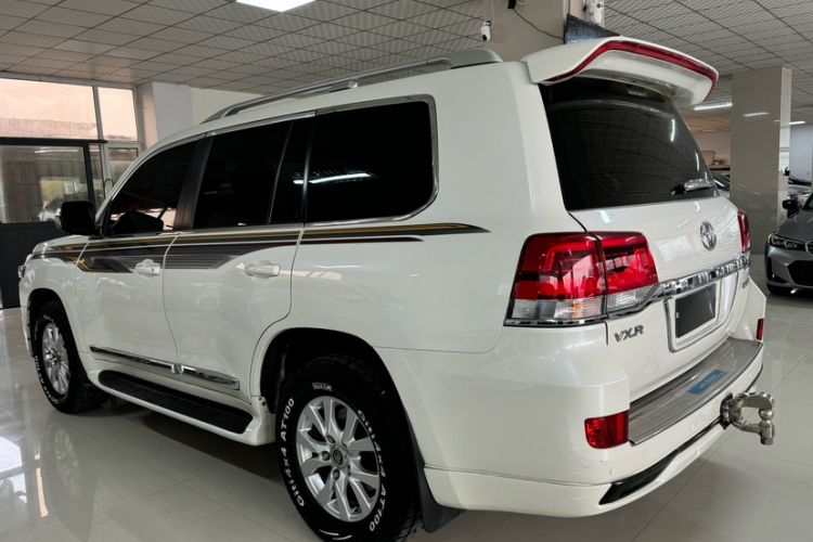 Used Toyota Land Cruiser  Exterior 6