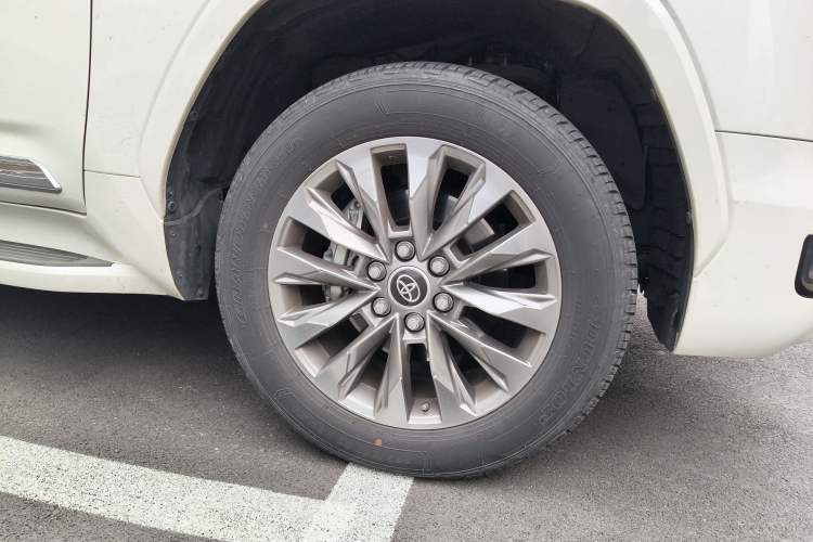 Used Toyota Land Cruiser  Exterior 7