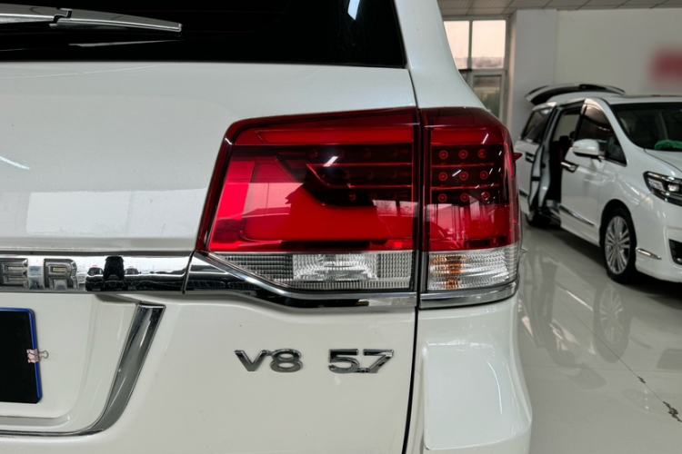 Used Toyota Land Cruiser  Exterior 8