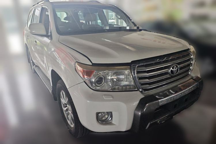 Used Toyota Land Cruiser 2012 4.0L Automatic VX Front Right 45 Deg