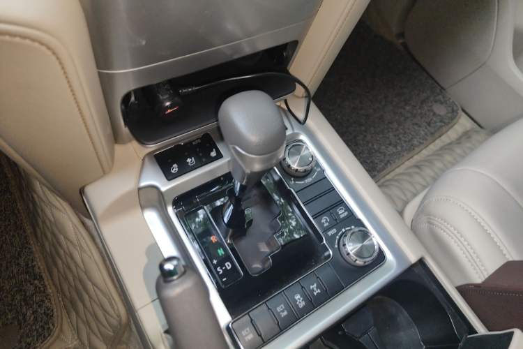 Used Toyota Land Cruiser  Gear Lever