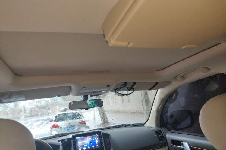 Used Toyota Land Cruiser  Headliner