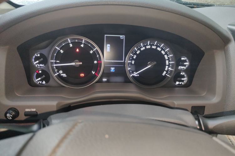 Used Toyota Land Cruiser  Instrument Cluster