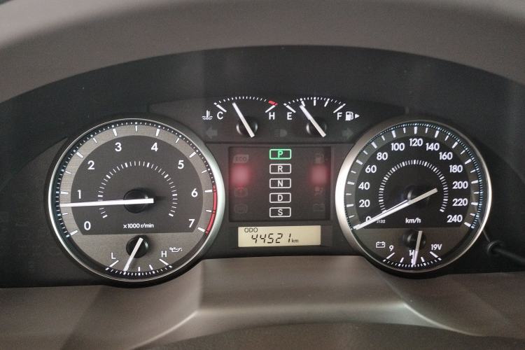Used Toyota Land Cruiser  Instrument Cluster