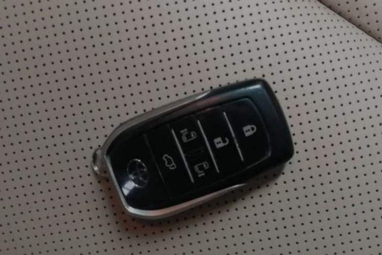 Used Toyota Land Cruiser  Interior 1