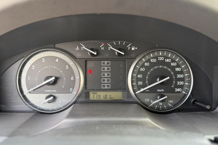 Used Toyota Land Cruiser  Interior 6