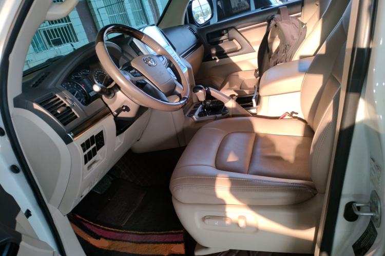 Used Toyota Land Cruiser  Left Front Seat