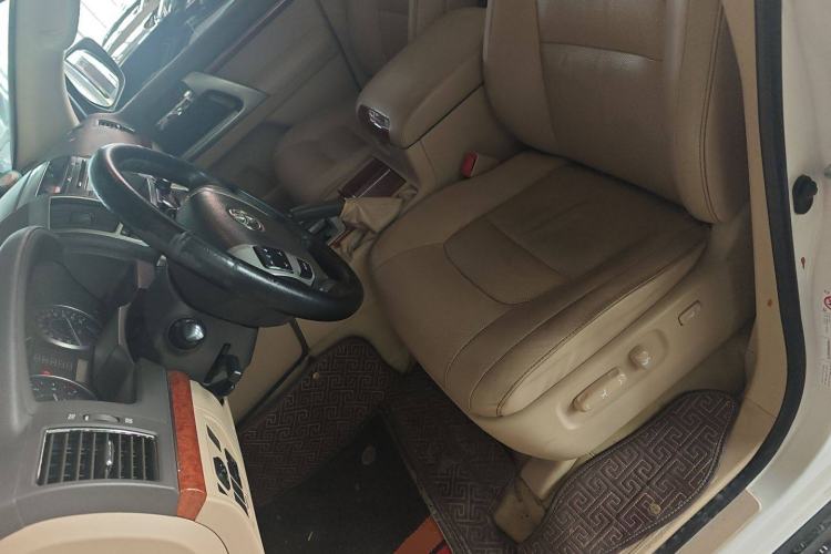 Used Toyota Land Cruiser 2012 4.0L Automatic VX Left Front Seat