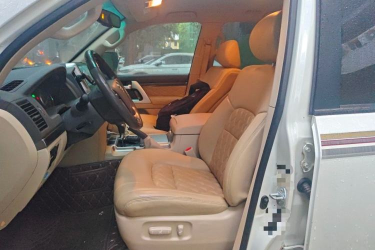 Used Toyota Land Cruiser  Left Front Seat