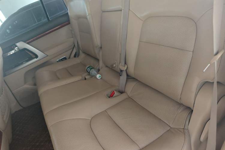 Used Toyota Land Cruiser 2012 4.0L Automatic VX Left Rear Seat