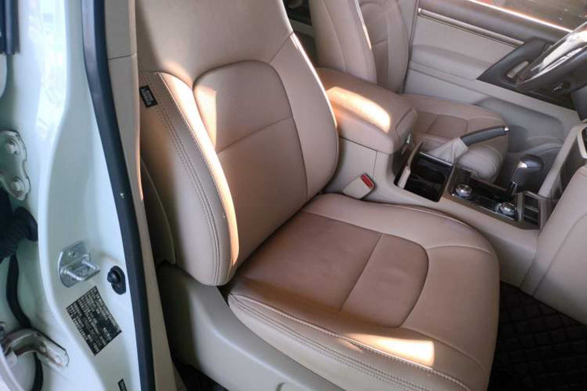 Used Toyota Land Cruiser  Right Front Seat