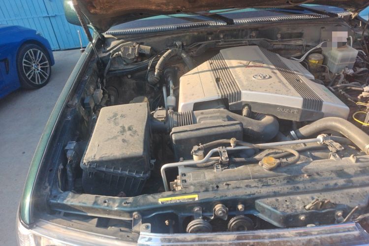 Used Toyota Land Cruiser  Engine Bay Right