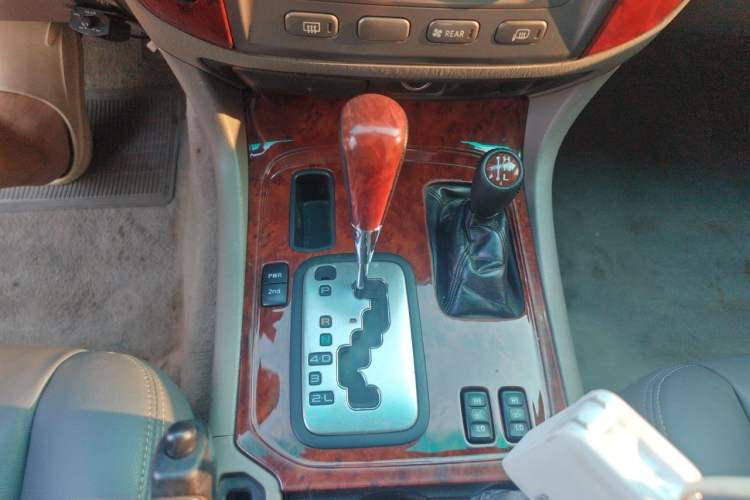Used Toyota Land Cruiser  Gear Lever