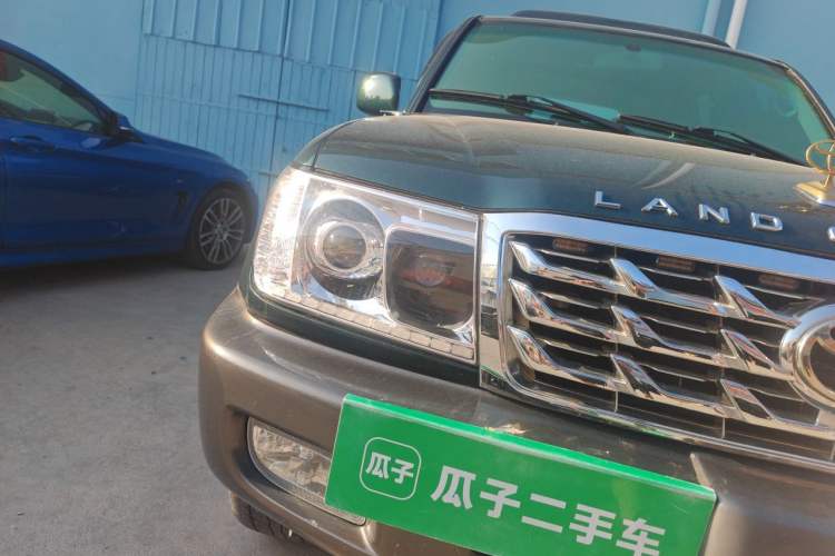 Used Toyota Land Cruiser  Right Front Headlight