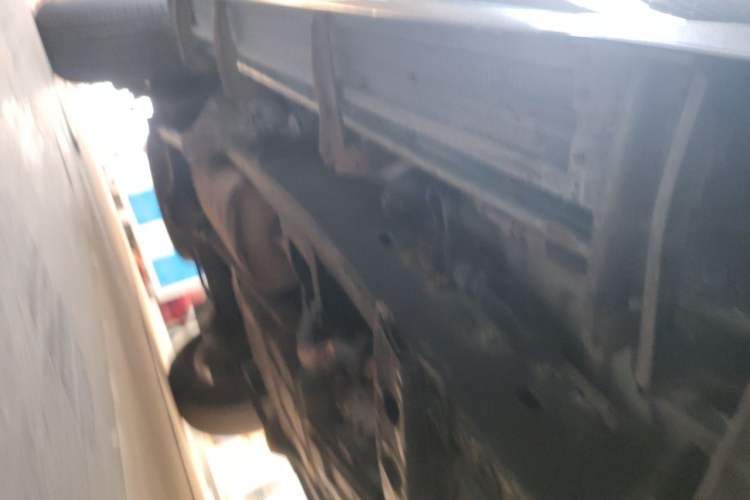 Used Toyota Land Cruiser 2005 4.7L Automatic VX-R Chassis Front Right