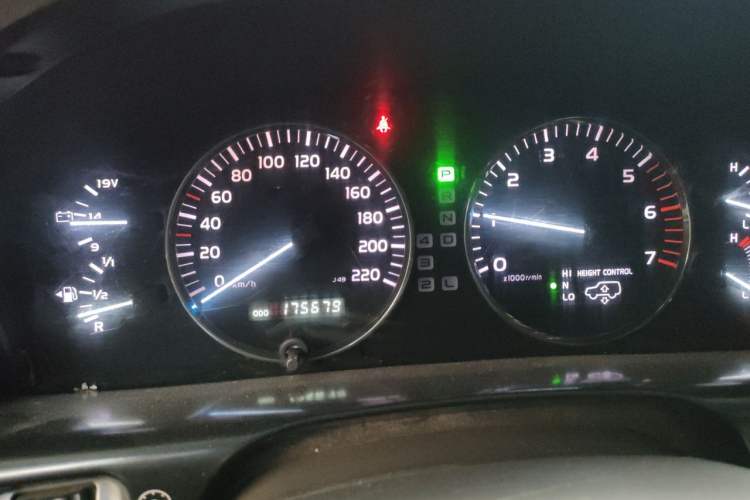 Used Toyota Land Cruiser 2005 4.7L Automatic VX-R Instrument Cluster