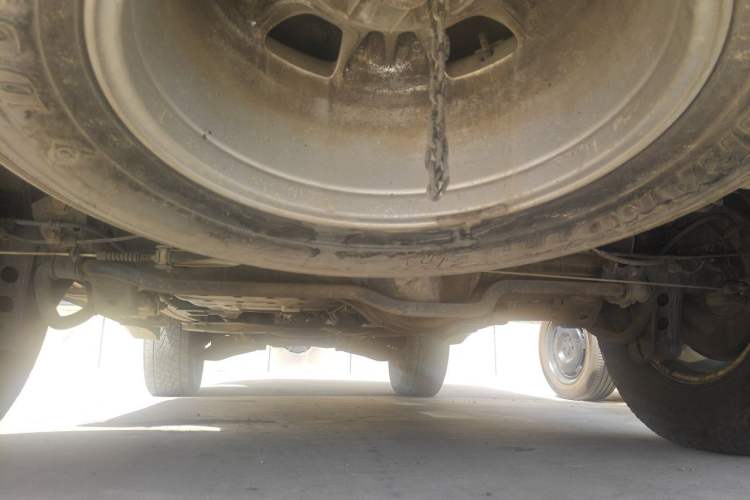 Used Toyota Land Cruiser 2005 4500 GX-R Manual - Middle East Version Chassis Rear