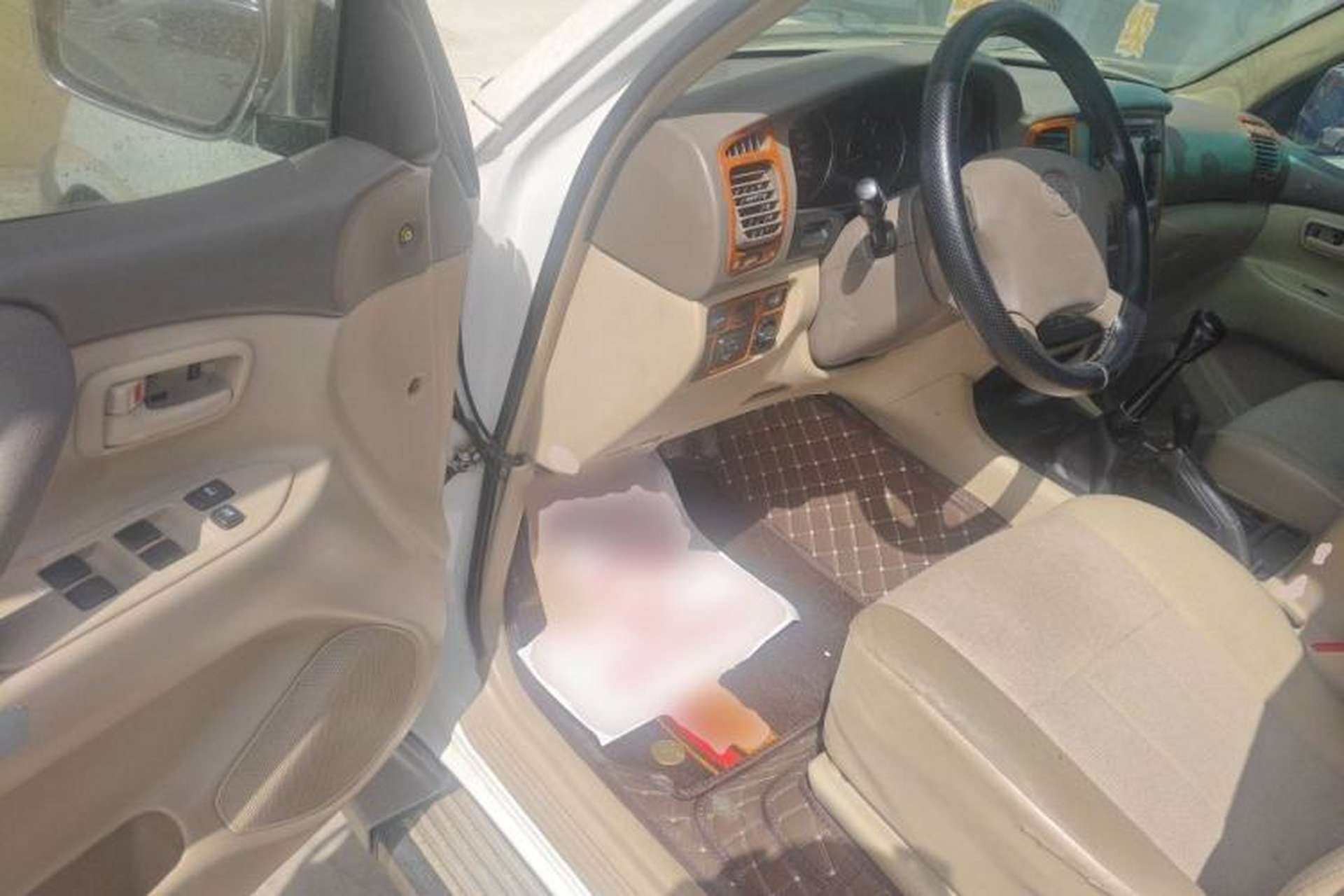 Used Toyota Land Cruiser 2005 4500 GX-R Manual - Middle East Version Driver Seat