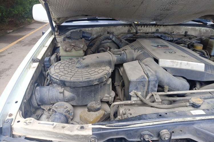 Used Toyota Land Cruiser 2005 4.7L Automatic VX-R Deluxe DVD Edition Engine Bay Right