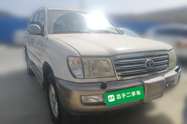 Used Toyota Land Cruiser 2005 4500 GX-R Manual - Middle East Version Front Right 45 Deg
