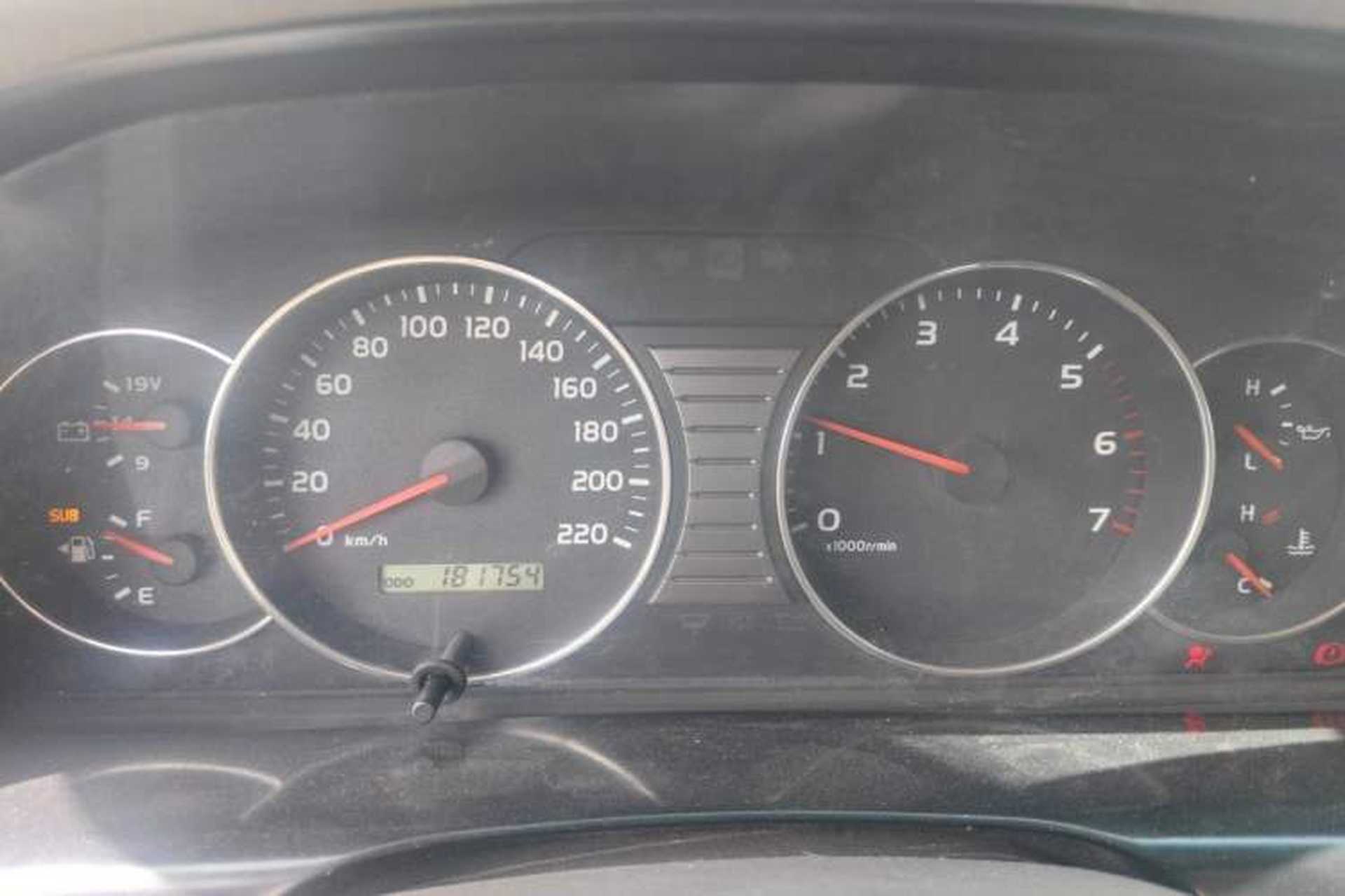 Used Toyota Land Cruiser 2005 4500 GX-R Manual - Middle East Version Instrument Cluster