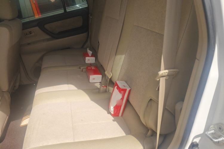 Used Toyota Land Cruiser 2005 4500 GX-R Manual - Middle East Version Left Rear Seat