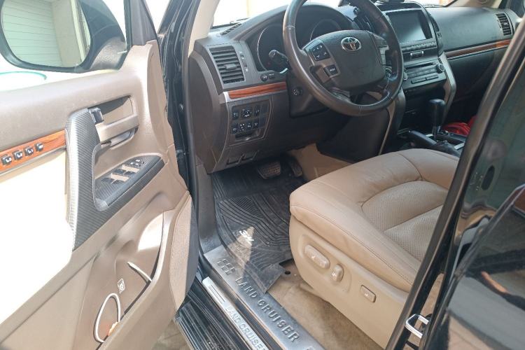 Used Toyota Land Cruiser 2007 4.7L Automatic VX-R Driver Seat