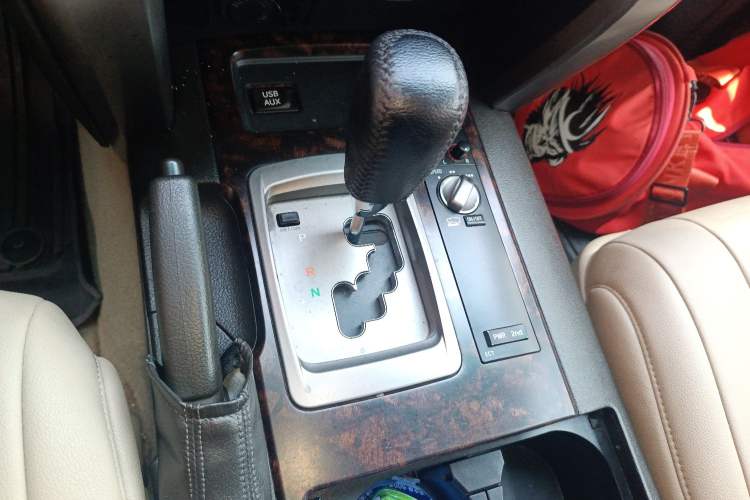 Used Toyota Land Cruiser 2007 4.7L Automatic VX-R Gear Lever