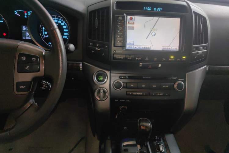Used Toyota Land Cruiser 2007 4.7L Automatic VX-R Audio And AC Panel