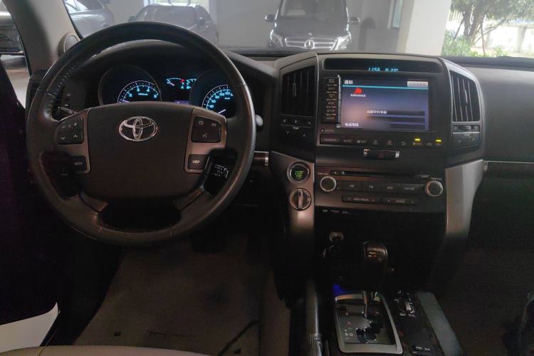 Used Toyota Land Cruiser 2007 4.7L Automatic VX-R Center Console