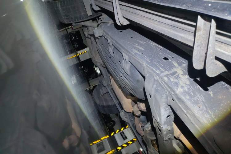 Used Toyota Land Cruiser 2007 4.7L Automatic VX-R Chassis Front Right