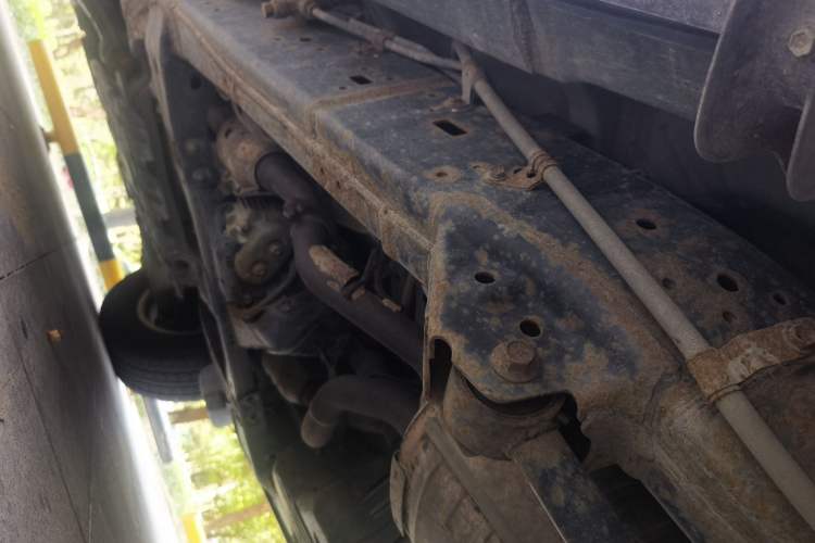 Used Toyota Land Cruiser 2007 4.7L Automatic VX-R Chassis Rear Left