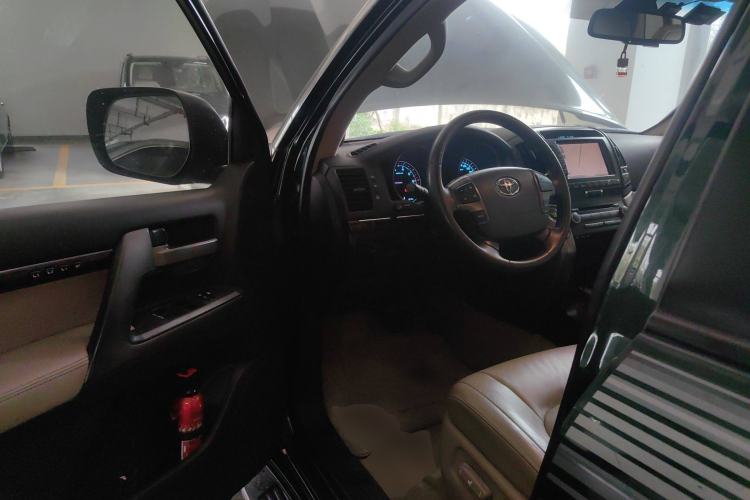 Used Toyota Land Cruiser 2007 4.7L Automatic VX-R Driver Seat