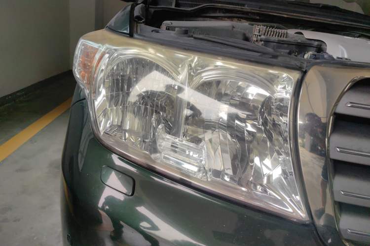 Used Toyota Land Cruiser 2007 4.7L Automatic VX-R Right Front Headlight
