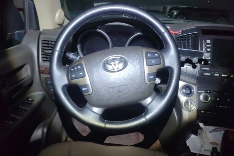 Used Toyota Land Cruiser 2007 4.7L Automatic VX-R Steering Wheel
