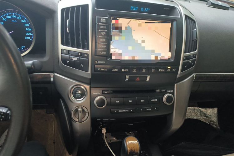 Used Toyota Land Cruiser 2007 4.7L Automatic VX-R Audio And AC Panel