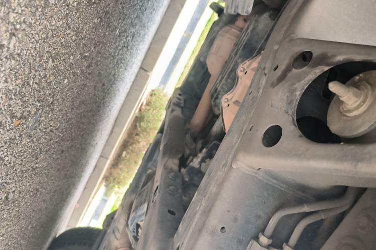 Used Toyota Land Cruiser 2007 4.7L Automatic VX-R Chassis Front Left