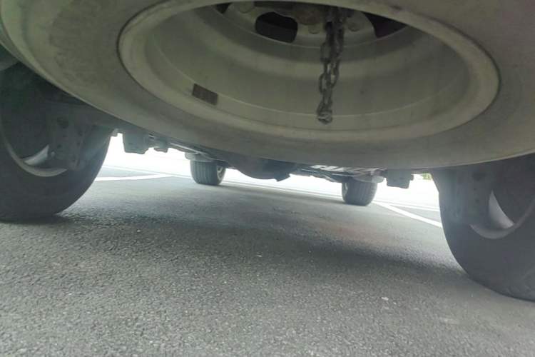 Used Toyota Land Cruiser 2007 4.7L Automatic VX-R Chassis Rear