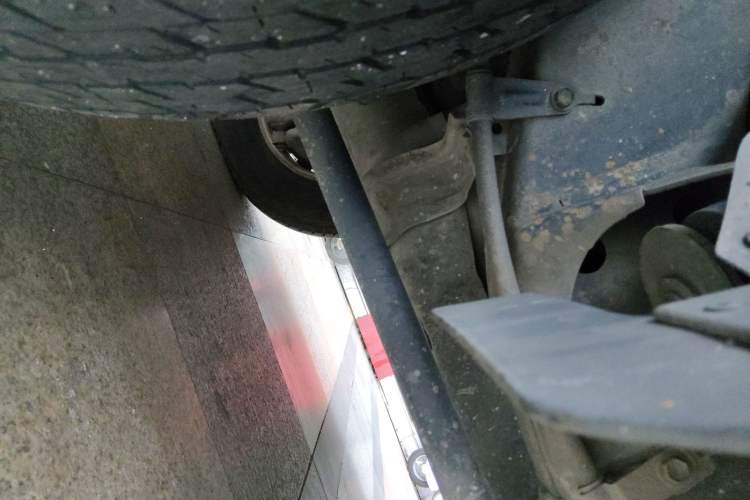 Used Toyota Land Cruiser 2007 4.7L Automatic VX-R Chassis Rear Right