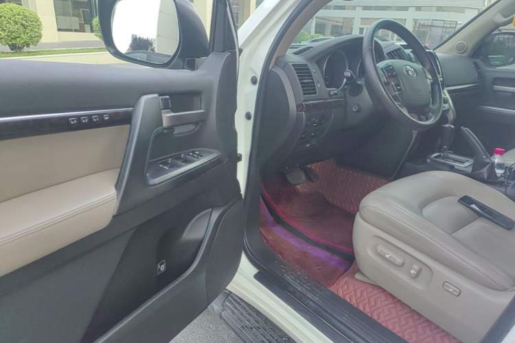 Used Toyota Land Cruiser 2007 4.7L Automatic VX-R Driver Seat